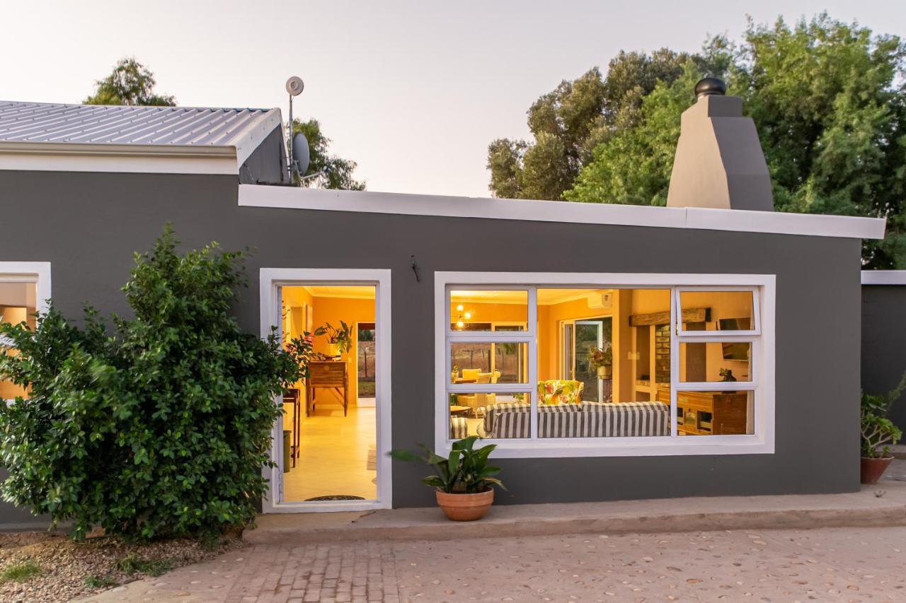 Welgeluk Cottage Oudtshoorn Esterno foto